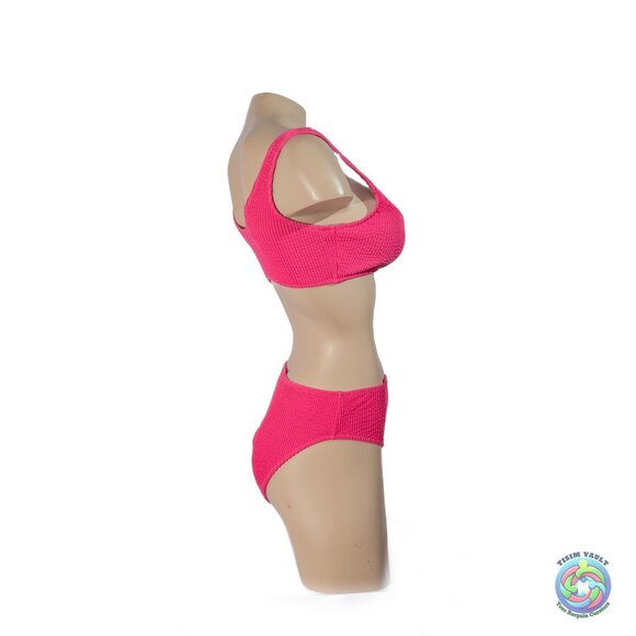 🌹 Trend-Setter Alert! - Chic Rose Red Bikini Set L - Own the Beach! 🌴 - Picture 4 of 9